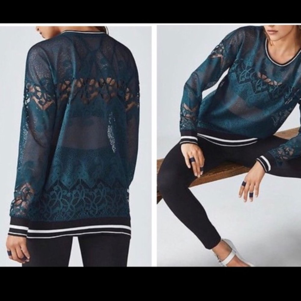 Fabletics Sophie Teal Lace Popover Top GUC Size M
